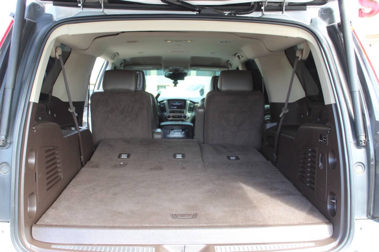 Used 2017 GMC Yukon XL Denali AWD/4WD image 15