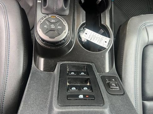 Used 2022 Ford Bronco Black Diamond AWD/4WD image 22
