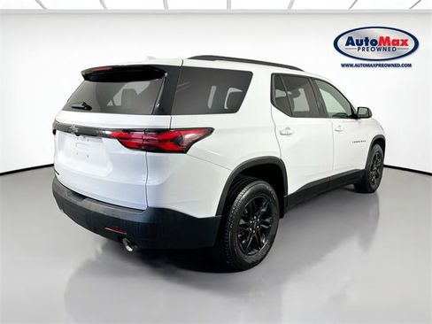 Used 2022 Chevrolet Traverse LS w/ Midnight/Sport Edition image 8