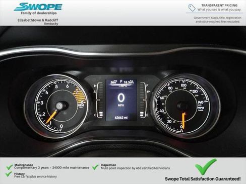 Certified 2019 Jeep Cherokee Latitude Plus w/ Cold Weather Group FWD image 17
