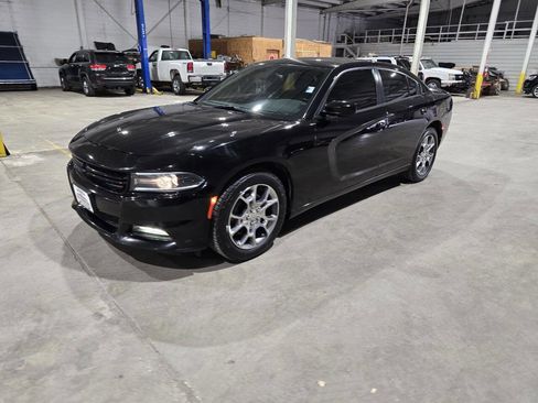 Used 2015 Dodge Charger SXT w/ Rallye Group image 2