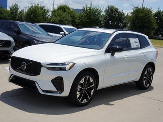 New 2026 Volvo XC60 B5 Plus w/ Protection Package Premier video 2