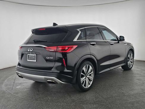 Used 2021 INFINITI QX50 Sensory FWD image 3
