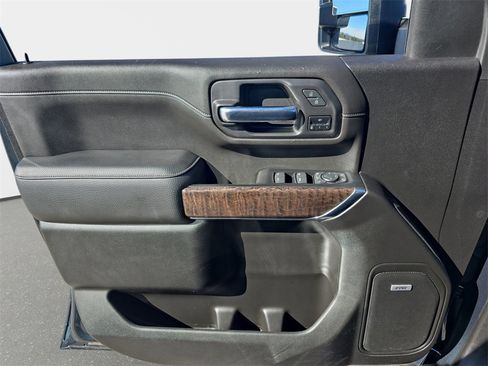 Used 2023 GMC Sierra 3500 Denali image 29
