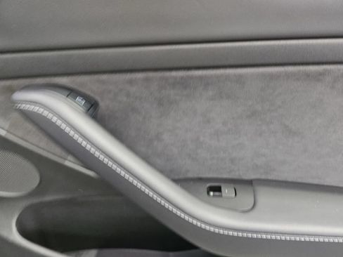 Used 2023 Tesla Model 3 Standard Range RWD image 8