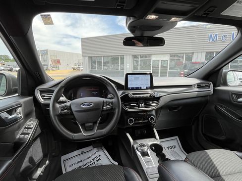 Used 2025 Ford Escape ST-Line FWD image 15