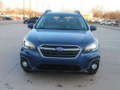 Used 2019 Subaru Outback 2.5i Limited image 2