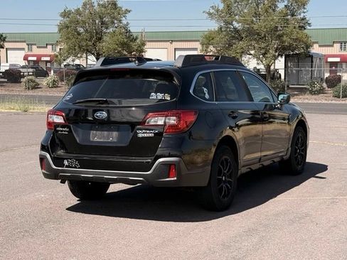 Used 2018 Subaru Outback 2.5i Premium AWD/4WD image 5