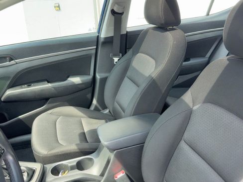 Used 2017 Hyundai Elantra Value Edition w/ Cargo Package FWD image 10