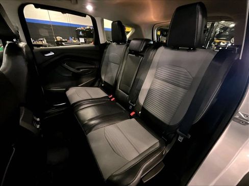 Used 2018 Ford Escape SE w/ SE Sport Appearance Package AWD/4WD image 15