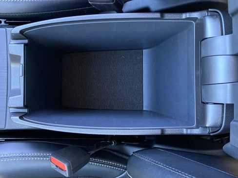 Used 2025 Ford Escape SE image 27