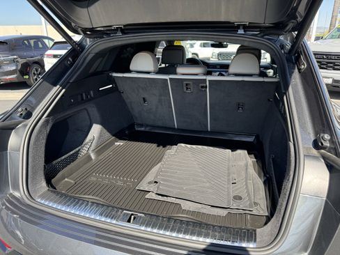 Used 2024 Audi Q8 e-tron Prestige w/ Prestige Package image 40