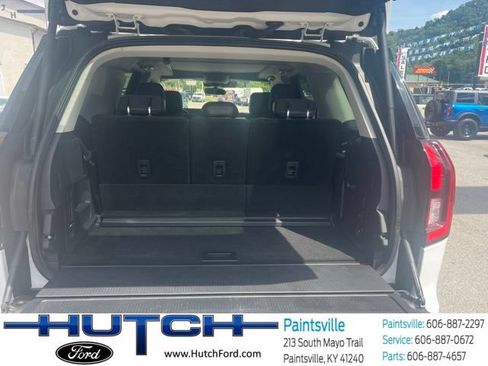 Used 2025 Ford Expedition Platinum AWD/4WD image 15