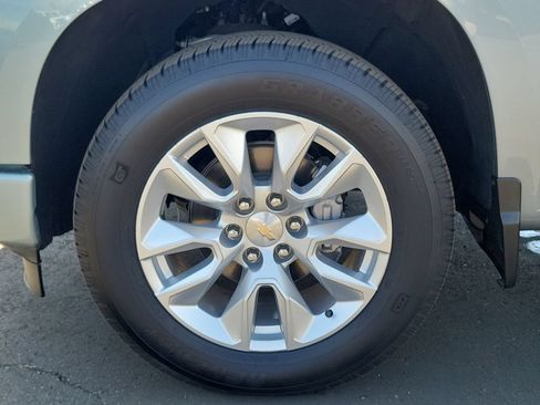 Used 2025 Chevrolet Silverado 1500 Custom RWD image 31