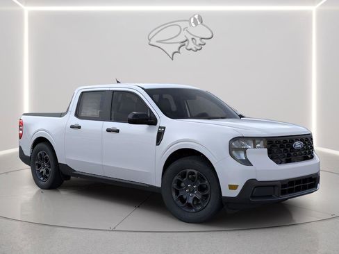 New 2026 Ford Maverick XLT w/ XLT Luxury Package AWD/4WD image 7