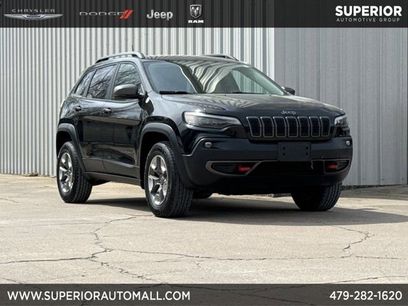 Used 2019 Jeep Cherokee Trailhawk w/ Comfort/Convenience Group