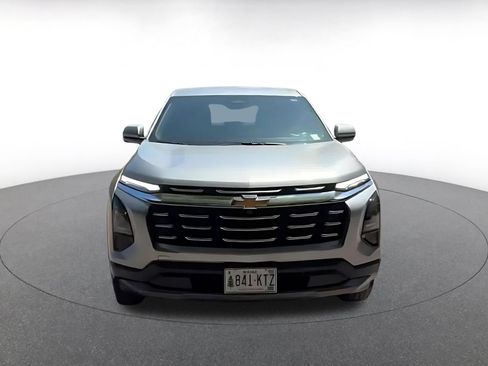 Used 2025 Chevrolet Equinox LT FWD image 4