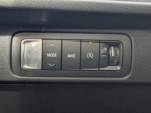 Used 2026 Chevrolet Traverse Z71 w/ Enhanced Driving Package AWD/4WD image 40