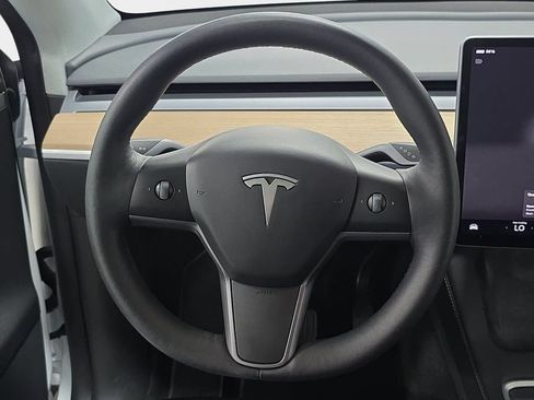 Used 2023 Tesla Model Y Long Range AWD/4WD image 12