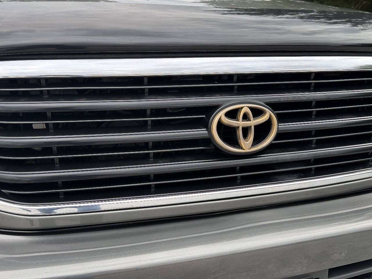Used 2000 Toyota Land Cruiser AWD/4WD image 27