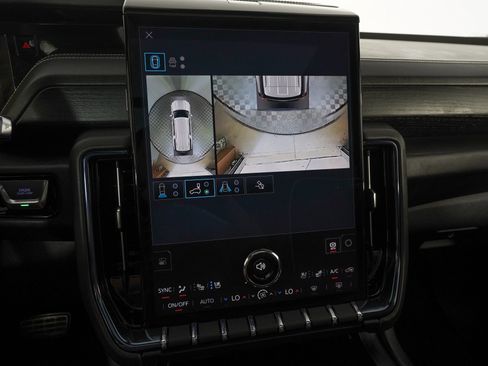 Used 2026 GMC Yukon XL AT4 Ultimate image 28