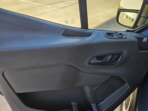 Used 2020 Ford Transit 250 148 High Roof Extended RWD image 9