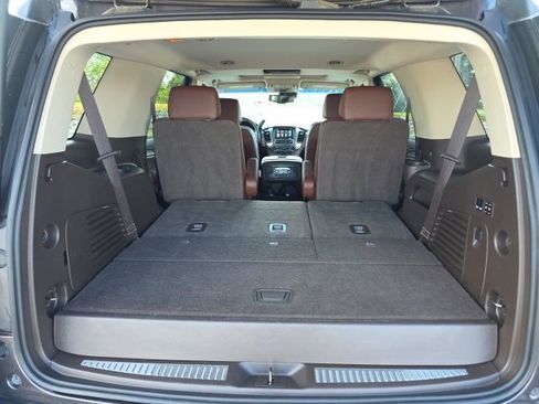 Used 2018 Chevrolet Tahoe Premier image 12