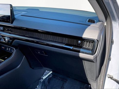 Used 2024 Honda CR-V EX-L image 17