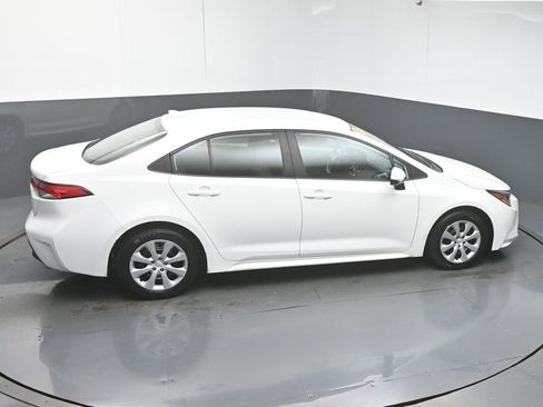Used 2024 Toyota Corolla LE image 44