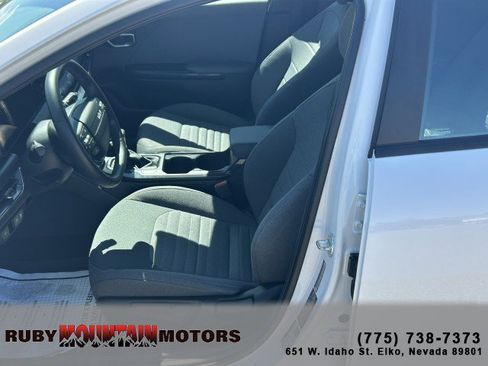 Used 2025 Kia K4 EX image 11