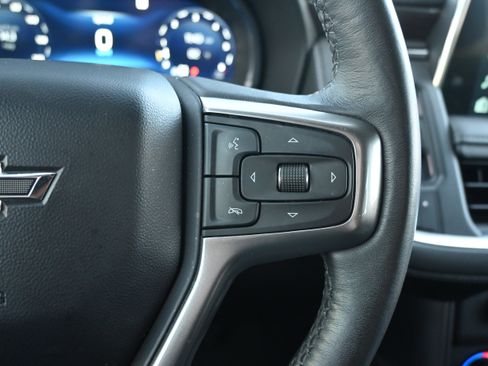 Used 2022 Chevrolet Tahoe Z71 w/ Luxury Package AWD/4WD image 18