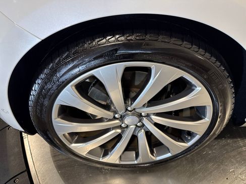 Used 2023 Land Rover Range Rover Autobiography image 11