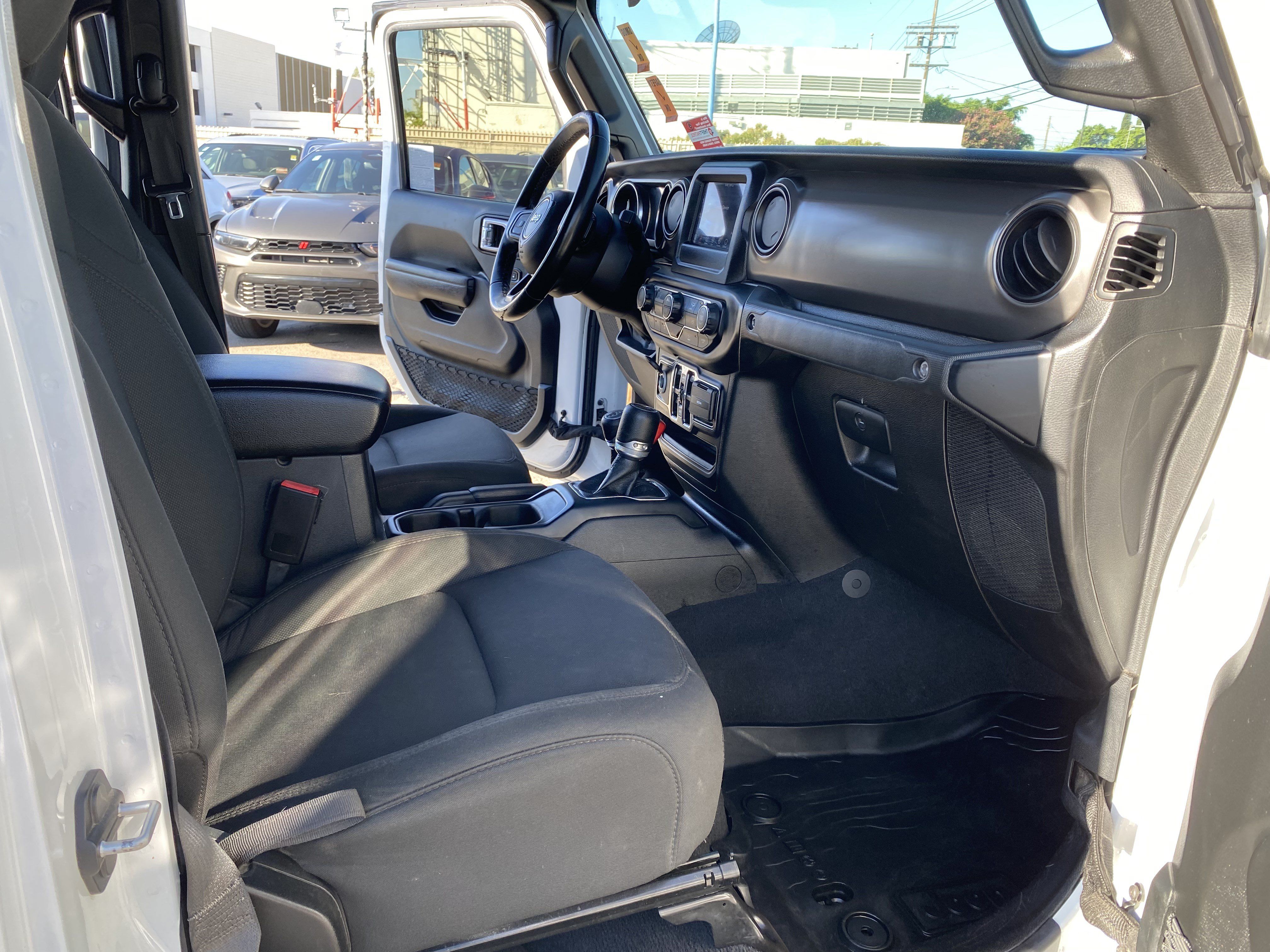 Used 2021 Jeep Gladiator Sport AWD/4WD image 26