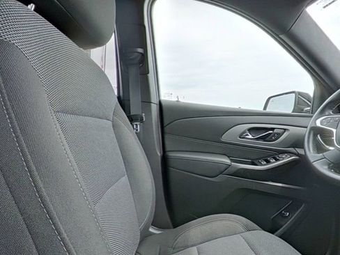 Used 2023 Chevrolet Traverse LT w/ LPO, Cargo Package AWD/4WD image 27
