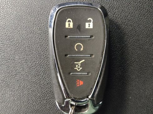 Used 2023 Chevrolet Equinox LT AWD/4WD image 32