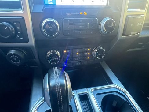 Used 2019 Ford F150 Platinum w/ Technology Package AWD/4WD image 24