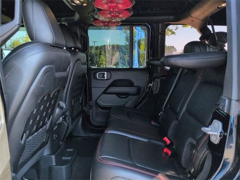 Certified 2021 Jeep Wrangler Unlimited Rubicon w/ Xtreme Recon 35" Tire Package image 13