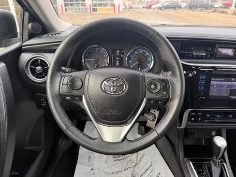 Used 2017 Toyota Corolla SE w/ Carpet Mat Package (TMS) image 14