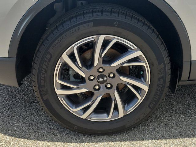Certified 2023 Lincoln Corsair FWD image 10