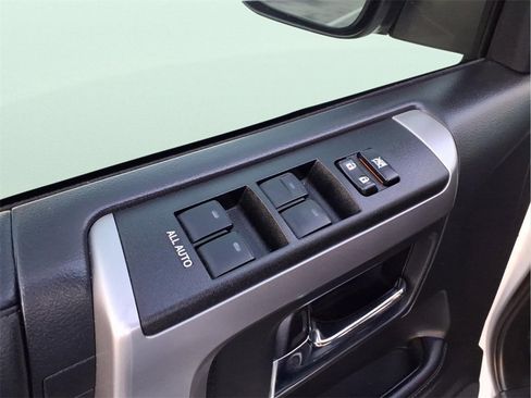 Used 2021 Toyota 4Runner SR5 image 20