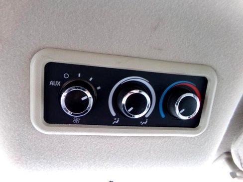 Used 2019 GMC Savana 3500 LS w/ Cold Climate Package image 24