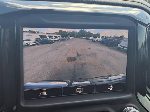 Used 2021 GMC Sierra 1500 AT4 AWD/4WD image 4