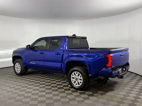 Used 2024 Toyota Tacoma SR5 image 9