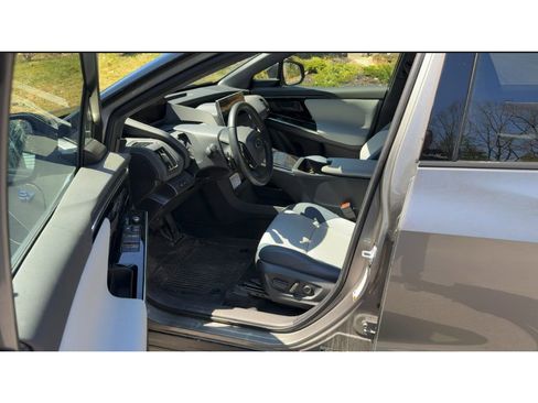 Used 2023 Subaru Solterra AWD image 5
