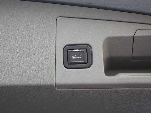 Used 2020 Cadillac XT5 Premium Luxury image 14