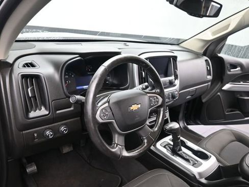 Used 2019 Chevrolet Colorado LT w/ LT Convenience Package image 10