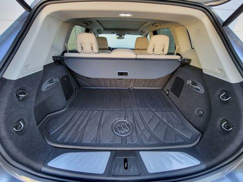 Used 2019 Buick Envision Essence FWD image 16