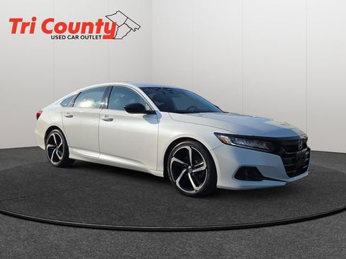 Used 2022 Honda Accord Sport image 1
