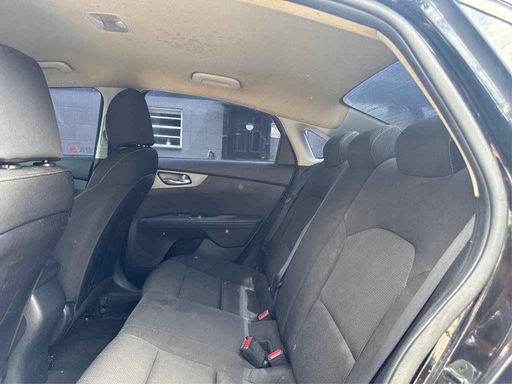 Used 2020 Kia Forte LXS FWD image 10