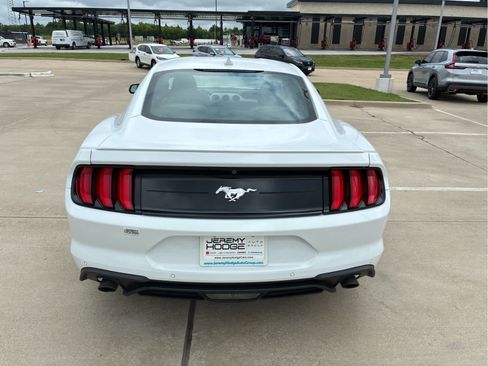 Used 2022 Ford Mustang Premium RWD image 23